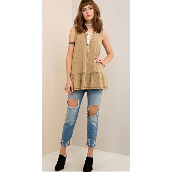 Acid Wash Sleeveless Hoodie Top - Picture 2 of 11